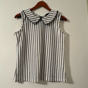 Allison Andrews, small blouse sleeveless with collar and pearl accents